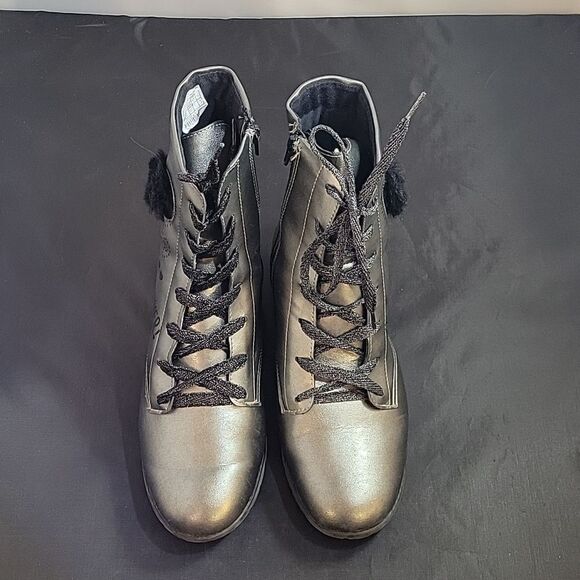 FOREVER 21 LACE UP SIDE ZIPPER CLOSURE ANKLE BOOT - Picture 3 of 15